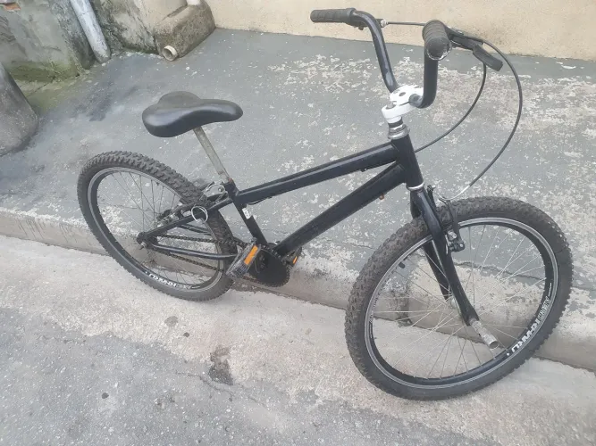 Bicicleta aro 24