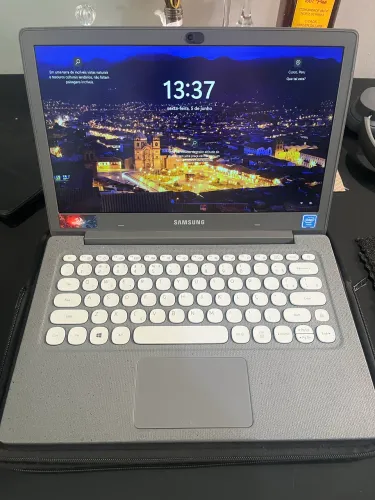 Notebook Samsung Flash F30 - Conservado e funcionando perfeitamente