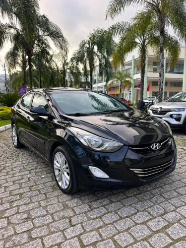 Hyundai Elantra GLS 1.8 16V Aut. 2013