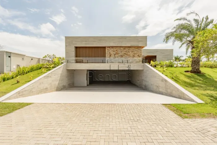 Casa à venda com 3 suítes no Loteamento Residencial Entre Verdes (Sousas), em Campinas!