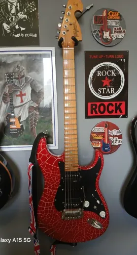 GUITARRA TAGIMA T 735 ÚNICA.