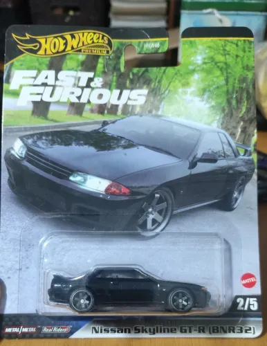 Hot Wheels Premium Nissan Skyline GTR 32 velozes e furiosos