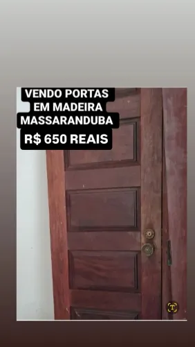 VENDO PORTA EM MADEIRA MASSARANDUBA