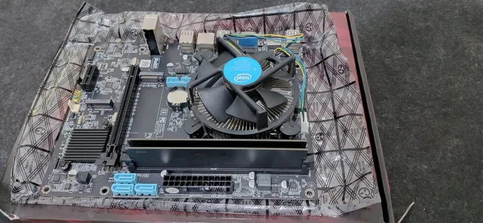 Kit Gamer i5 6500 6° geração 16gb memória placa mãe H110 e fonte Mymax 500w 80 plus bronze