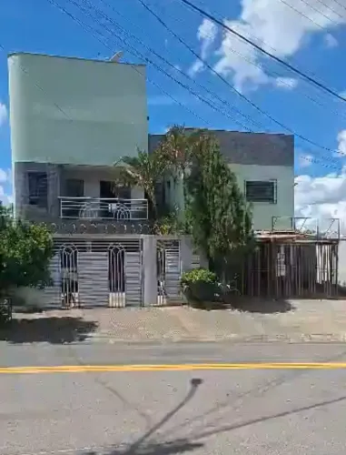 Sobrado para venda tem 420 metros quadrados com 7 quartos em Vila João Vaz - Goiânia - GO