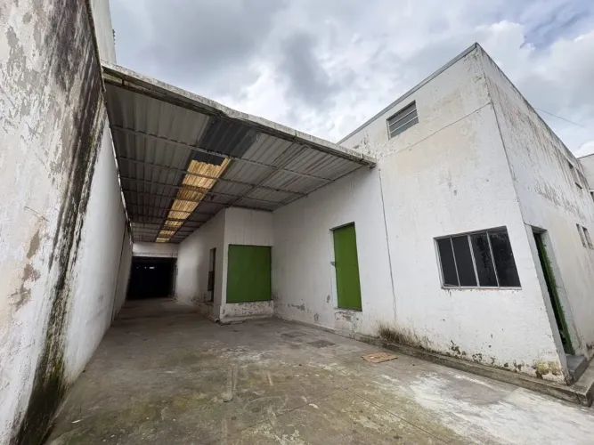 Galpão para Locação em Ferraz de Vasconcelos, Sítio do Paiolzinho, 4 dormitórios, 1 suíte,