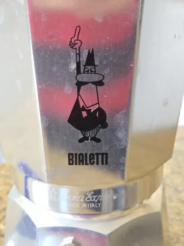 Cafeteira italiana Bialetti Moka Express 12 xícaras