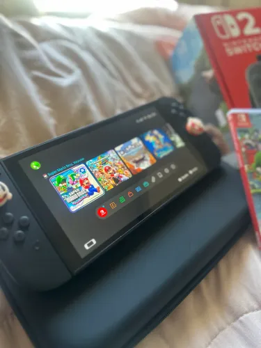 Vendo Nintendo Switch 2 Completo + Super Mario Bros. Wonder + Acessórios