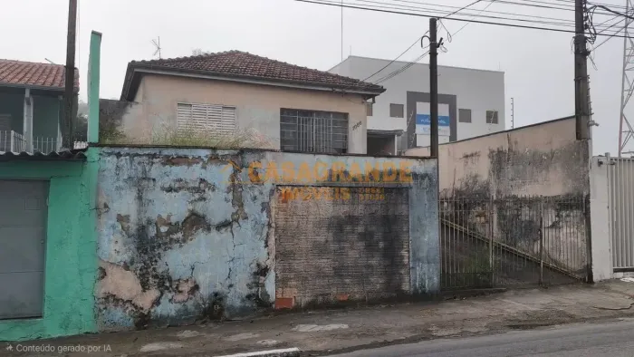 Casa Antiga p/ Demolição - 260m² na Avenida Rui Barbosa em Santana
