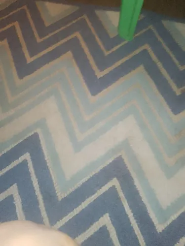 Vendo um tapete grande de sala