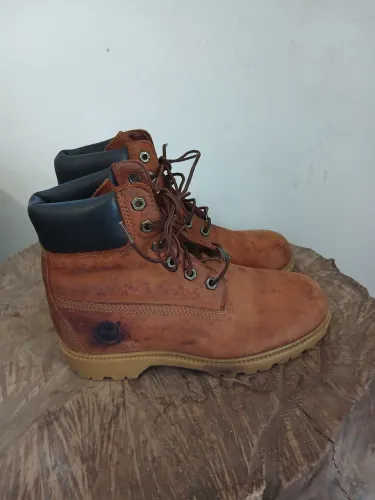 Bota waterproof feminina couro, numeração 36