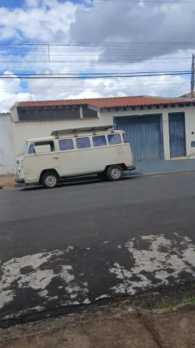 Volkswagen Kombi Standard/ Luxo/ Serie Prata 1994