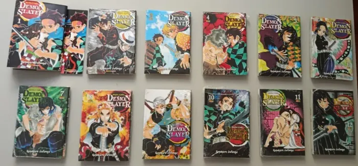 Demon Slayer Vol,1 ao 12 - Quase todos LACRADOS