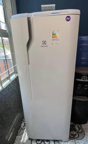 Geladeira Electrolux Frost Free - Excelente