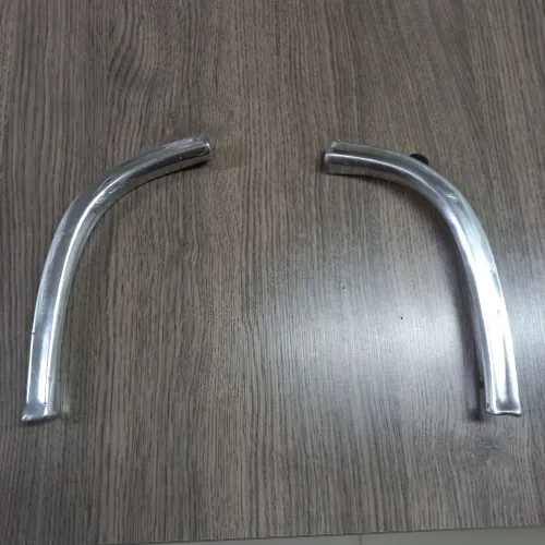 Friso lateral  de porta malas de maverick caminhodeterra peças 