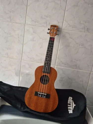 Ukulele Malibu Concert | Usado - Excelente | Retirada no Centro