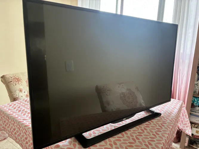 VENDO TV AOC 43 POLEGADAS COM DEFEITO NA IMAGEM