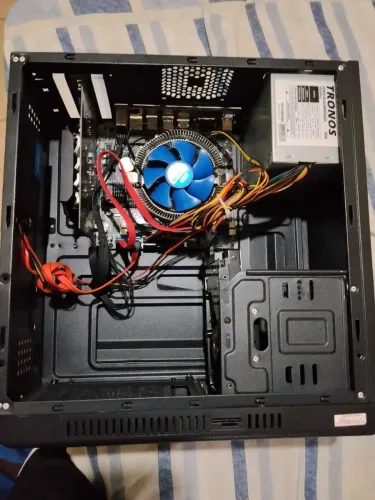 PC completo i5 650 + GT 730, 8GB RAM e SSD SATA 480GB. Pronto pra usar,funcionando 100%.