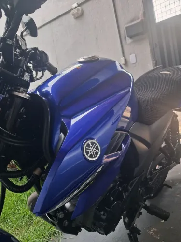 Moto Fazer YS150