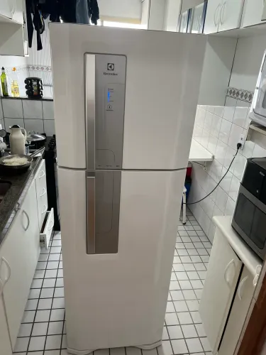 Vendo Geladeira Duplex Frosffree 362L