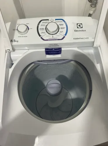 Máquina de Lavar Electrolux Essential Care 8,5 kg 127V - Excelente Estado