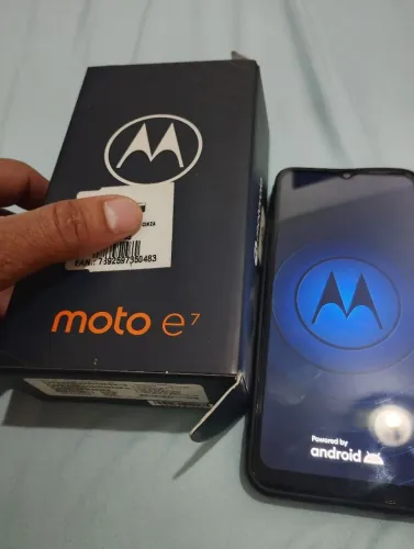 Celular Motorola E7