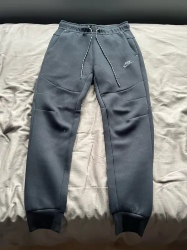 Calça Nike Jogger Preta Masculina Tamanho P - Praticamente Nova