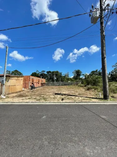 Lote no Condomínio Mosaico med 10x25= 250m²/ limpo, Plano/ Pronto pra Construir/ Próximo a