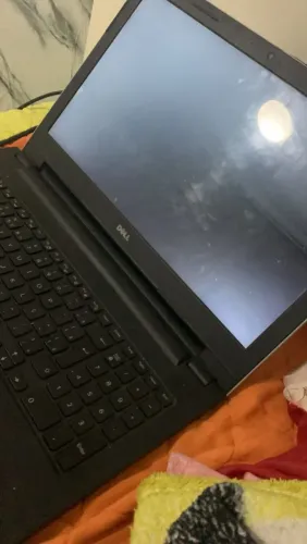 Meu amigo está vendendo um notebook