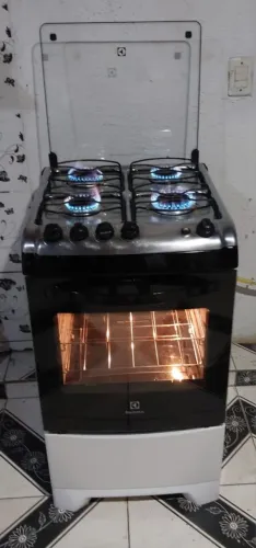 ÓTIMO fogão electrelux top automático com super com luminária