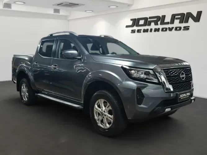 Nissan Frontier XE CD 4X4 2.3 Bi-TB Diesel Aut. 2024