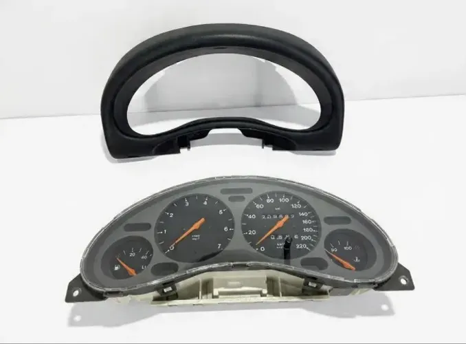 Painel de Instrumentos C/ Conta Giro e Moldura GM Tigra 1996-2002