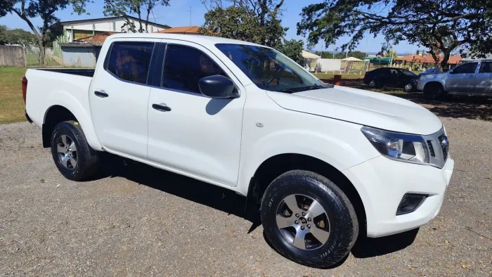 Nissan Frontier S CD 4X4 2.3 TB Diesel Mec. 2019