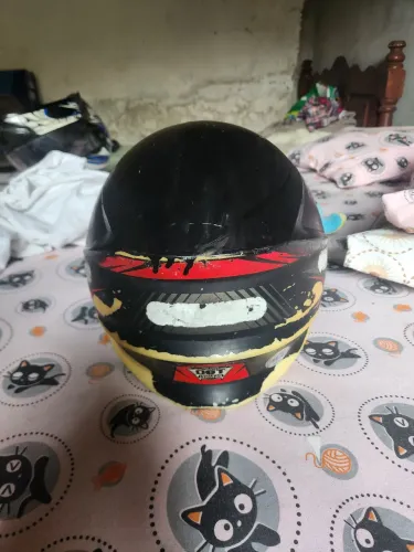 Capacete