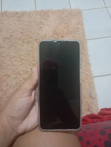 Celular novo usado 5 dias somente.