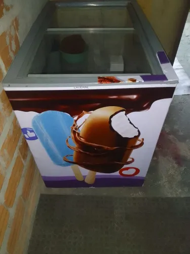 Freezer,tampa de vidro, filé,110wats funcionando,muito bem