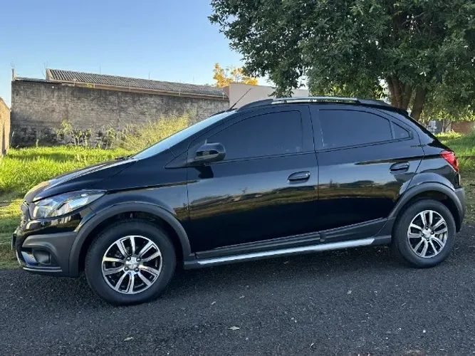 Chevrolet Onix Activ 1.4 8V Flex Aut. 4P 2018
