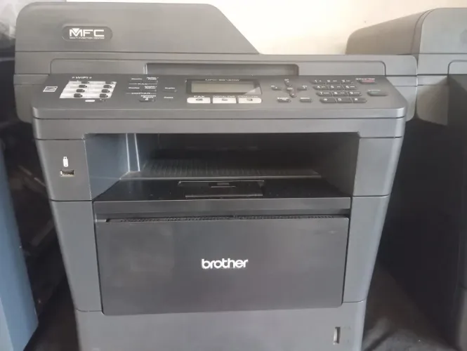Impressora Brother MFC 8912DW