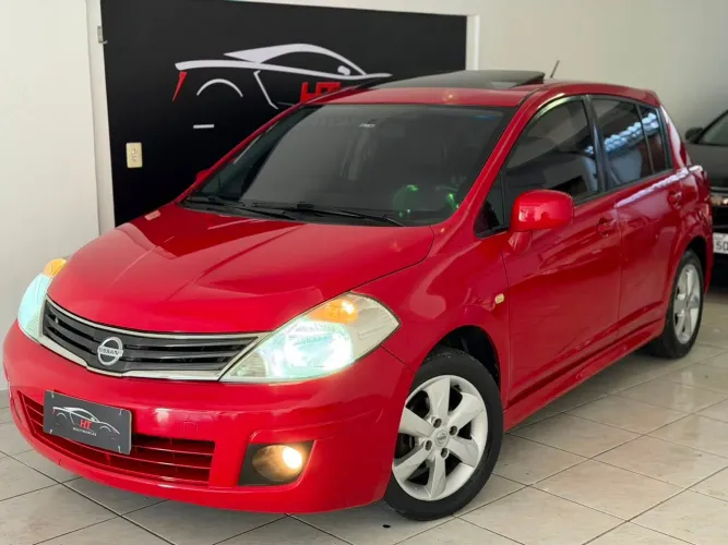 Nissan Tiida SL 1.8/1.8 Flex 16V Aut. 2012