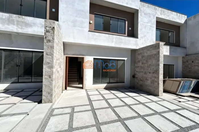 Casa Nova à Venda na Cancela Preta  Macaé/RJ