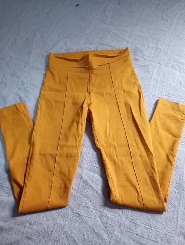 Calça sarja com Lycra, Tm GG, veste até o 42 
