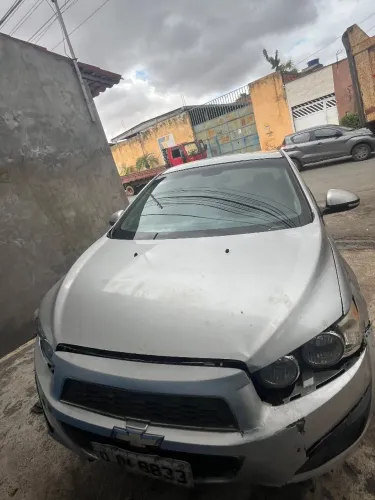 Sucata Sonic Hatch Manual ( somente peças)