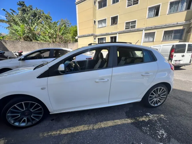 Fiat Bravo Sporting 1.8 Dualogic Flex 16V 5P 2013