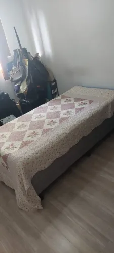 Cama de solteiro box 