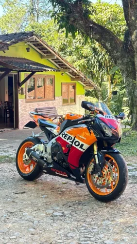 Cbr 1000rr Repsol impecável