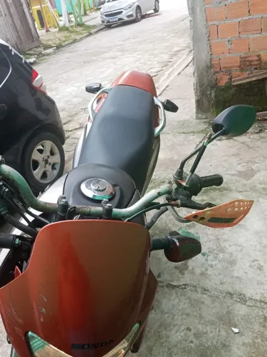 Honda NX 4 Falcon