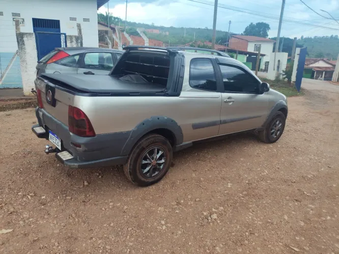 Fiat Strada Working 1.4 MPI Fire Flex 8V CD 2012
