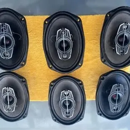 Som automotivo completo junto ou separadamente