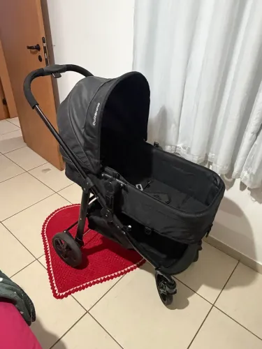 Carrinho galzerano Moisés e bebê conforto 