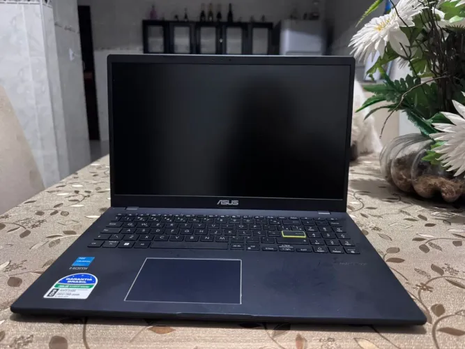 Notebook Asus e510